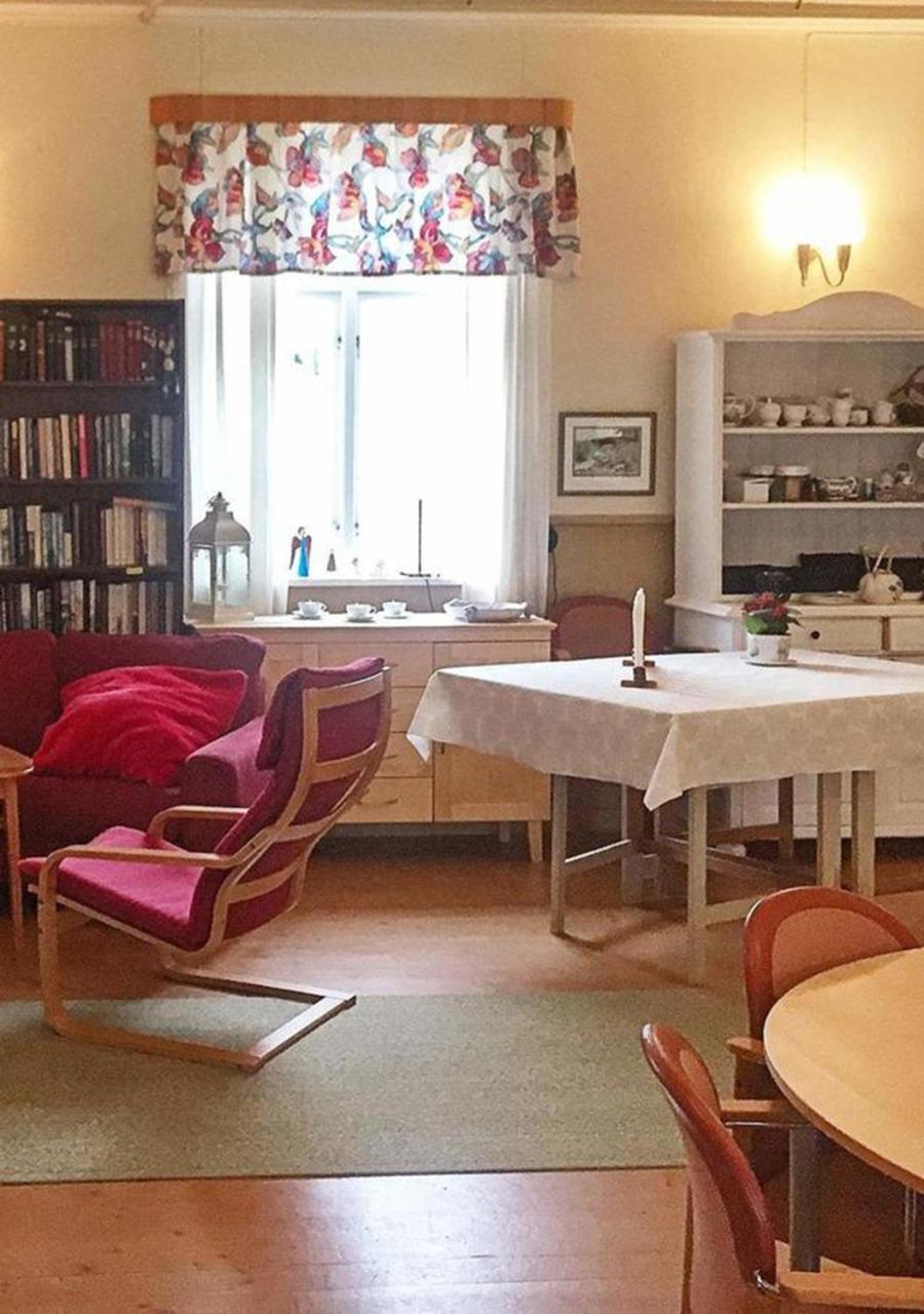 Bed and Breakfast Stor Laegenhet I Elofstorps Missionshus Kristinehamn Exterior foto
