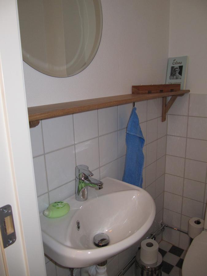 Bed and Breakfast Stor Laegenhet I Elofstorps Missionshus Kristinehamn Exterior foto