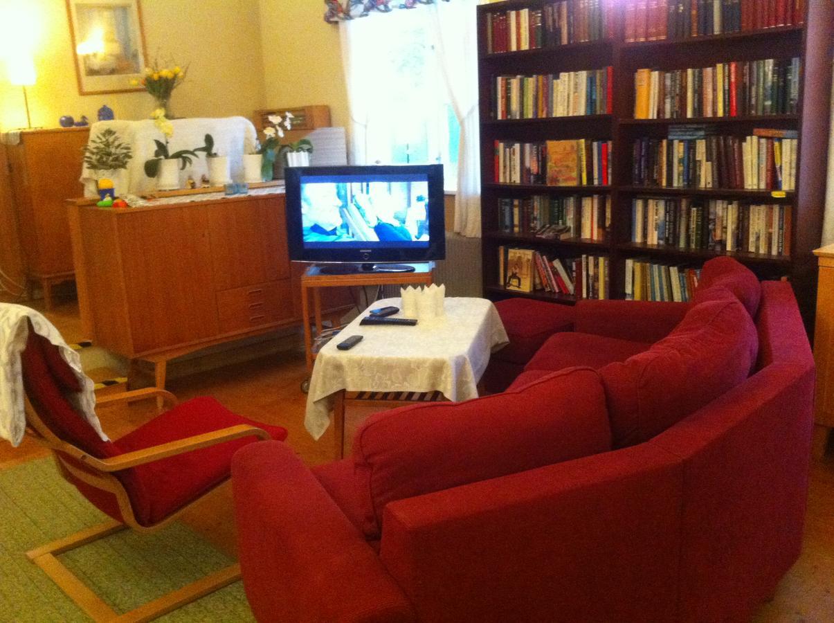Bed and Breakfast Stor Laegenhet I Elofstorps Missionshus Kristinehamn Exterior foto