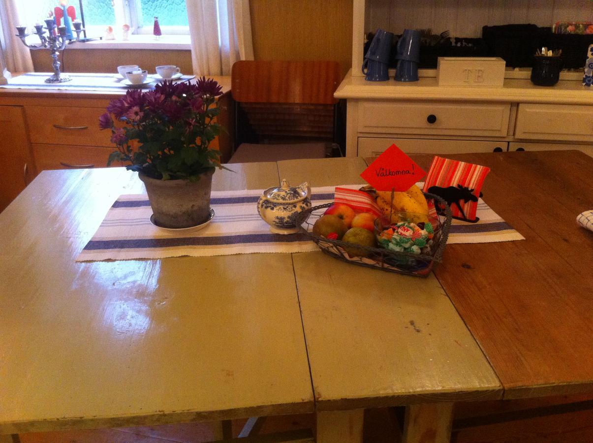 Bed and Breakfast Stor Laegenhet I Elofstorps Missionshus Kristinehamn Exterior foto